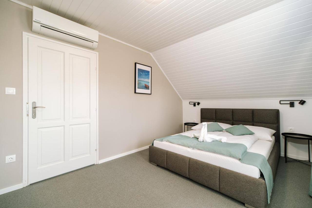 Topaz Apartmanhazak Balatongyorok Ngoại thất bức ảnh