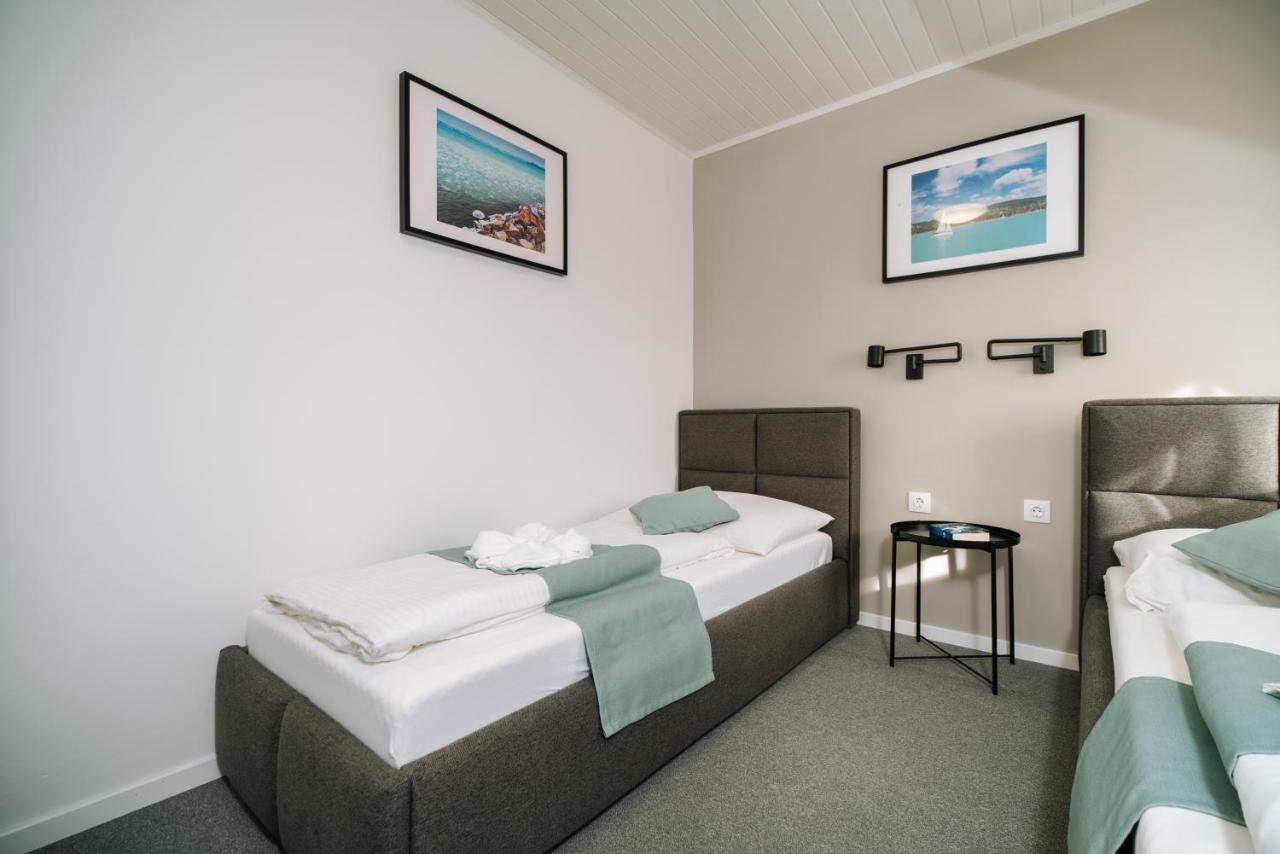 Topaz Apartmanhazak Balatongyorok Ngoại thất bức ảnh